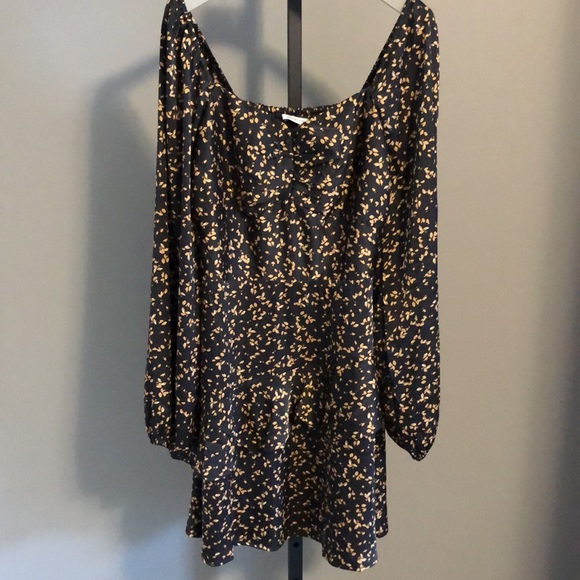 NEW VICI picking fall leaves satin mini dress - Picture 2 of 3